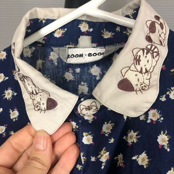 BOON BOON Blue Floral Grey Cat Collar & Buttons Short Sleeve Shirt Sz M - Picture 3 of 4